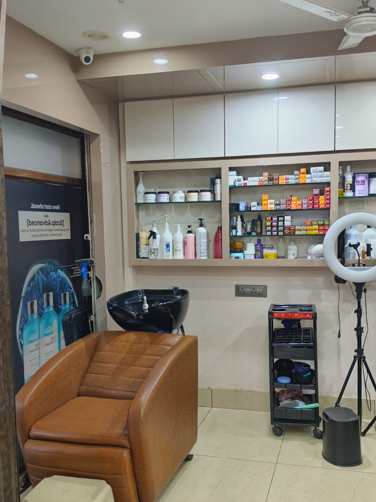 Beauty parlour ambience